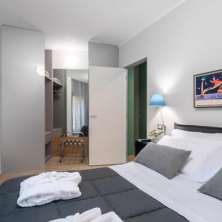 30Cavour Luxury Suites Павия Экстерьер фото