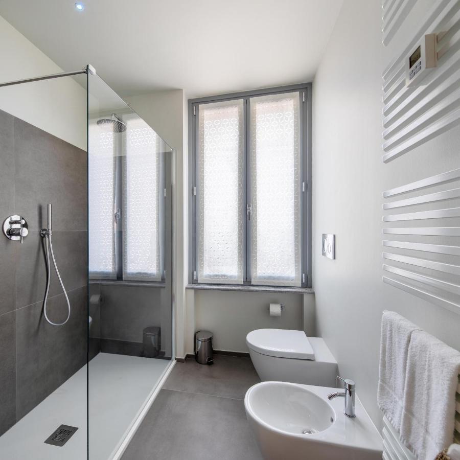 30Cavour Luxury Suites Павия Экстерьер фото